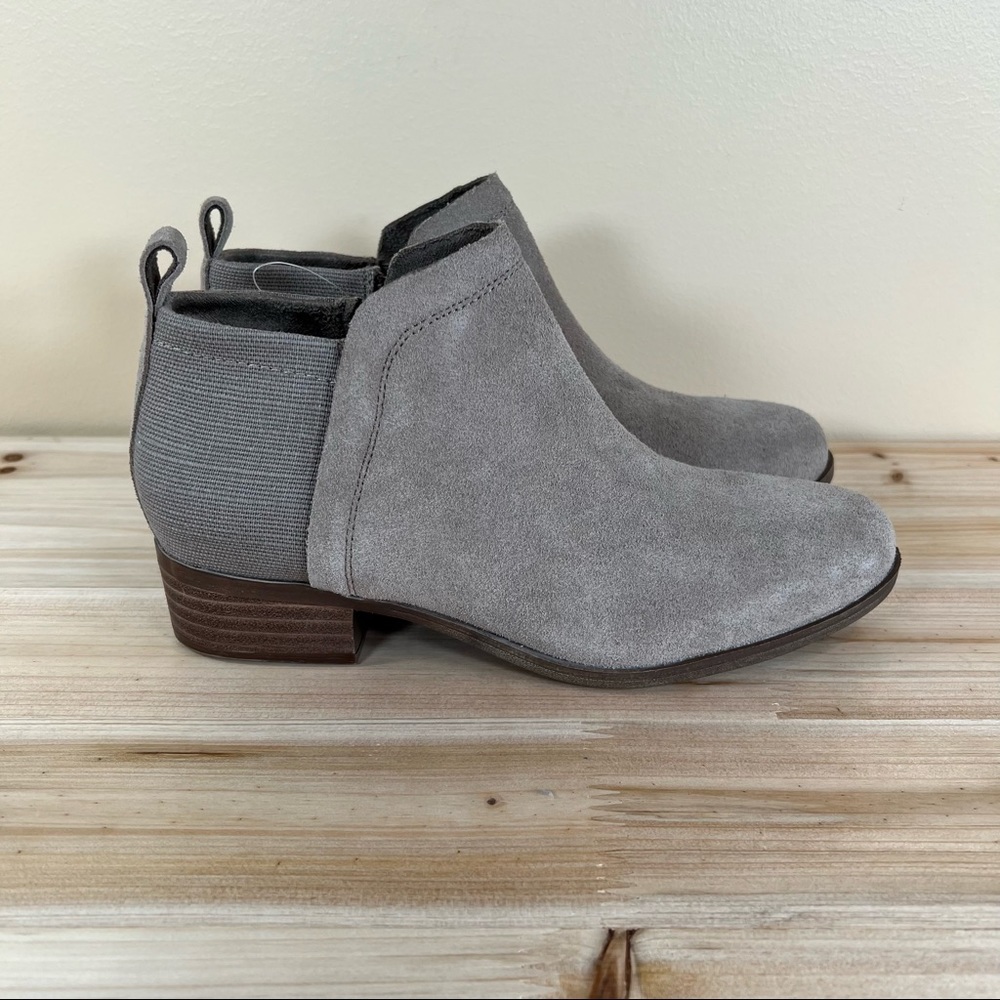 TOMS Suede Womens Tan Ankle zip bootie boots